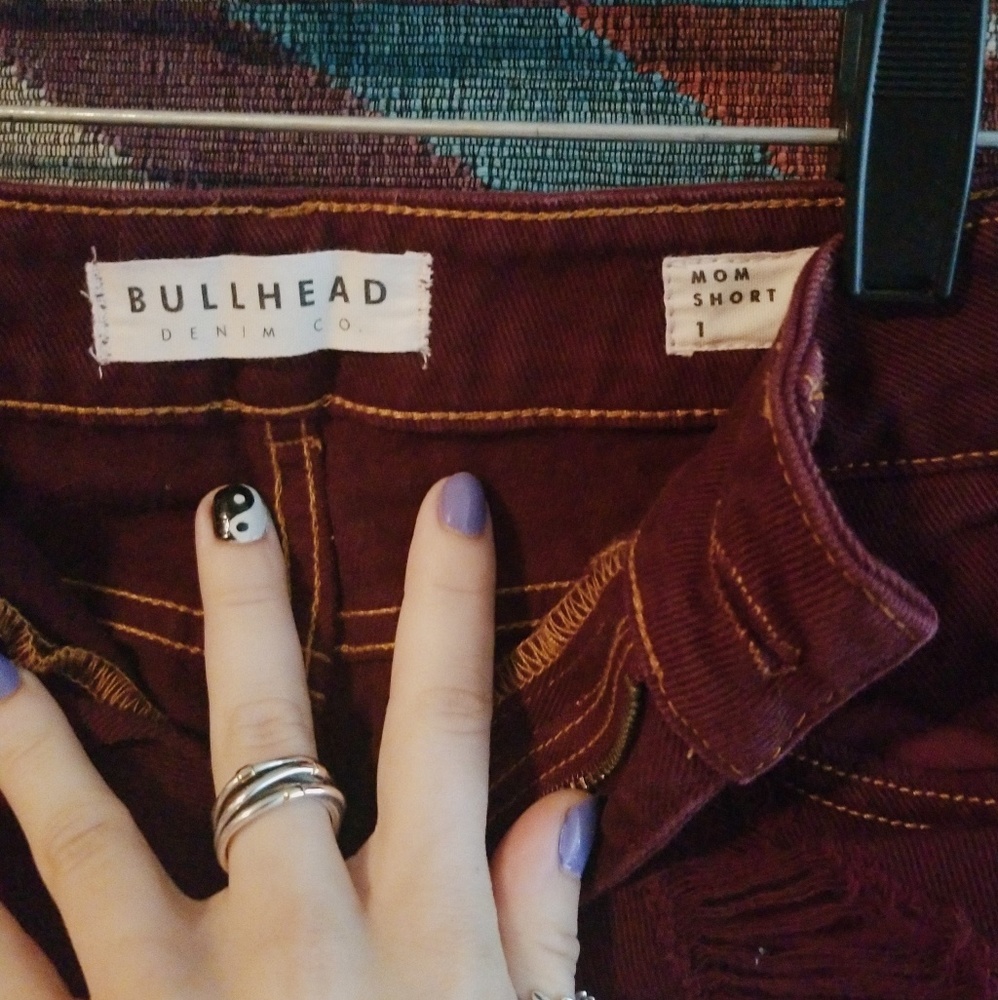 Bullhead High Rise Mom Shorts - Picture 2 of 4